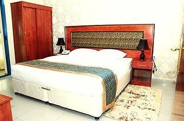 Sky Ways Hotel Дубай Экстерьер фото